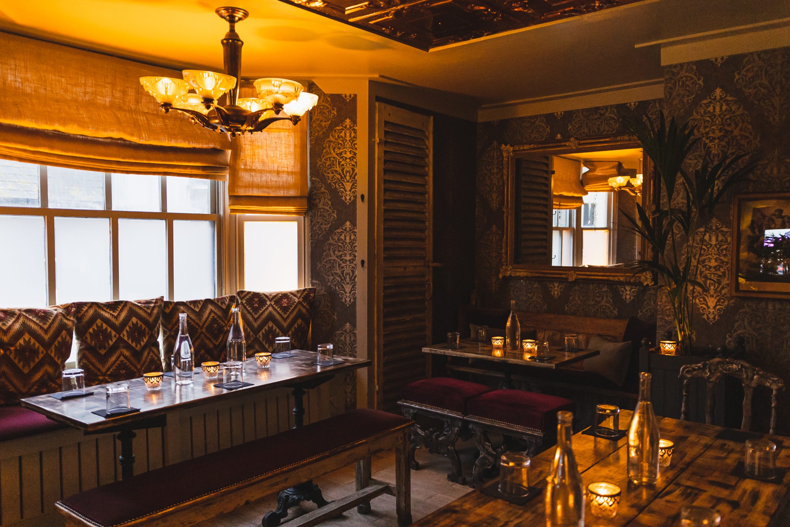 Hove – The Plotting Parlour